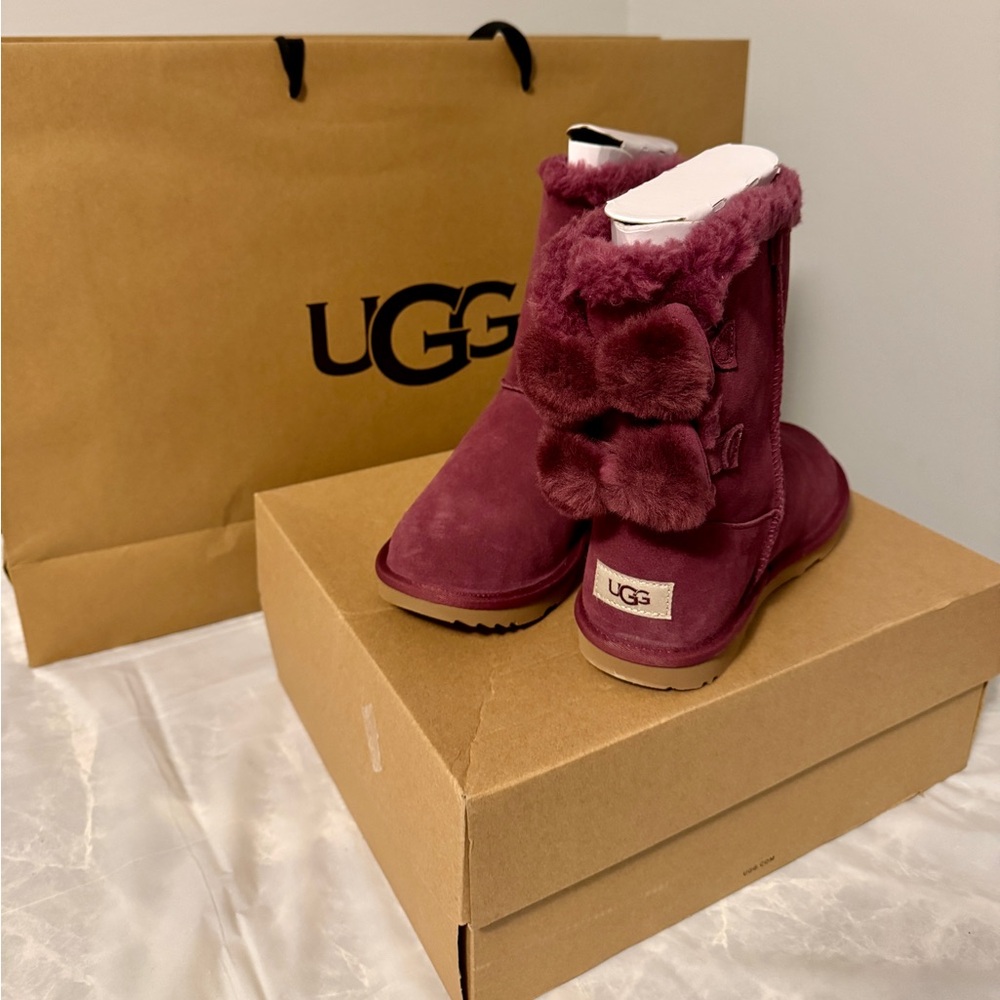 New Women’s Pink Ugg K Bailey Bow Boots Magenta Size 6 - Picture 2 of 5